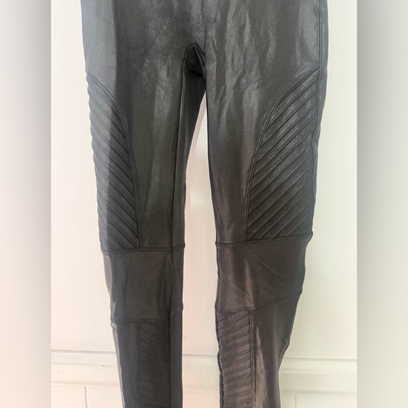 SPANX moto leggings size small - Picture 4 of 7